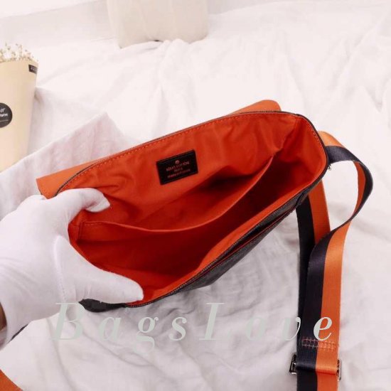 Женская сумка Louis Vuitton (Луи Виттон) B104732