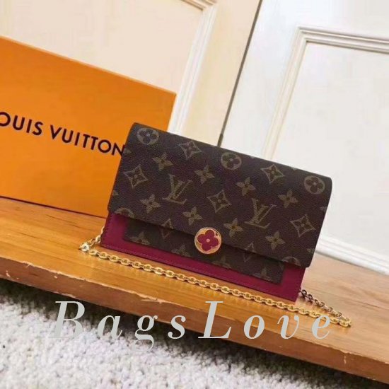 Клатч Louis Vuitton B104867