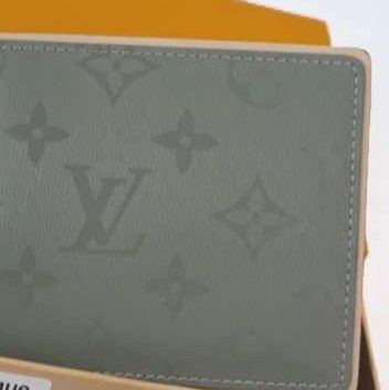 Кошелек Louis Vuitton (Луи Виттон) B105222