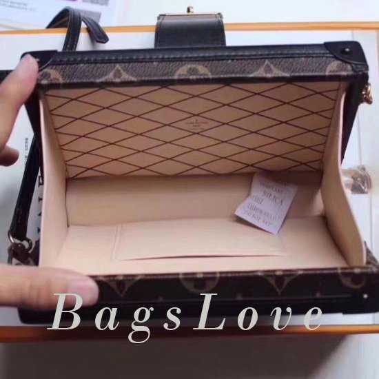 Клатч Louis Vuitton B105236
