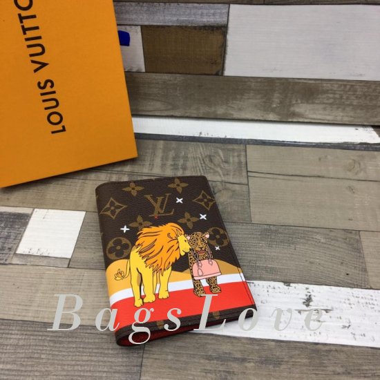 Обложка Louis Vuitton BЭ1105319