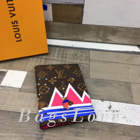 Обложка Louis Vuitton BЭ1105320