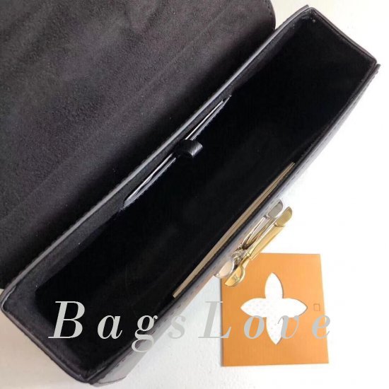 Клатч Louis Vuitton B105275