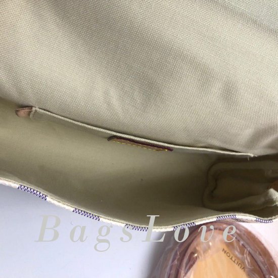 Клатч Louis Vuitton B105413