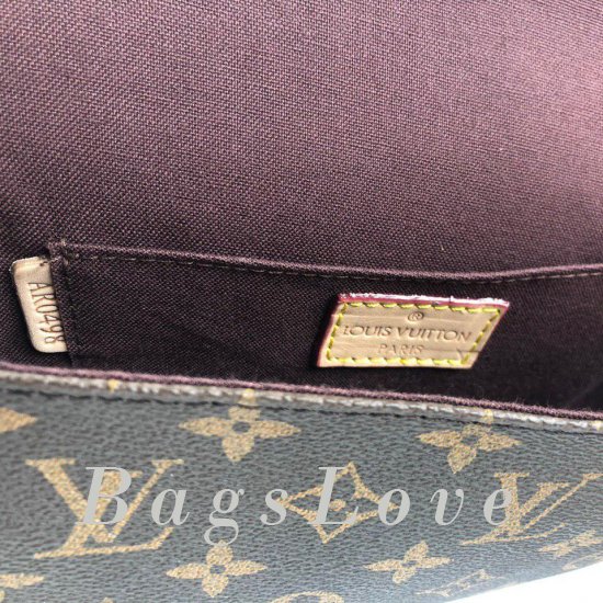 Клатч Louis Vuitton B105415
