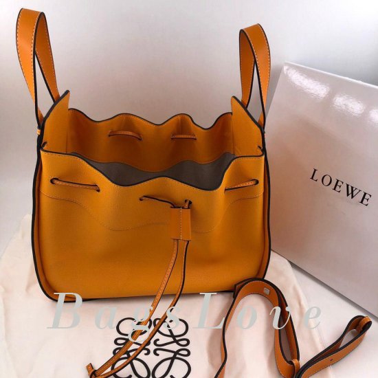 Женская сумка Loewe B105507