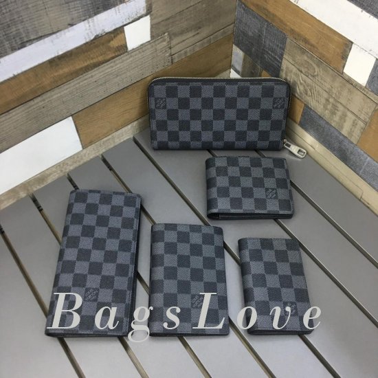 Кошелёк Louis Vuitton BЭ1105457