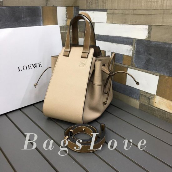 Женская сумка Loewe BЭ1105474