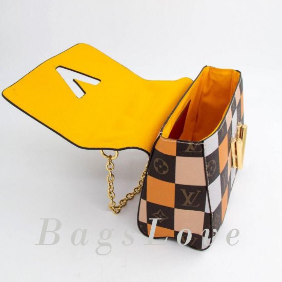Клатч Louis Vuitton B105751