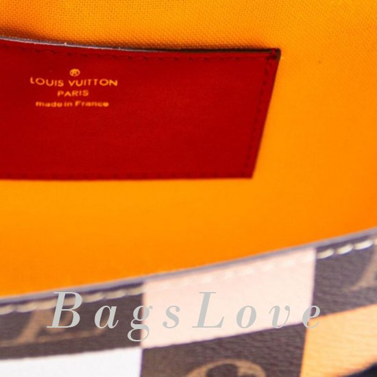 Клатч Louis Vuitton B105751