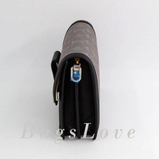 Клатч Louis Vuitton B105752