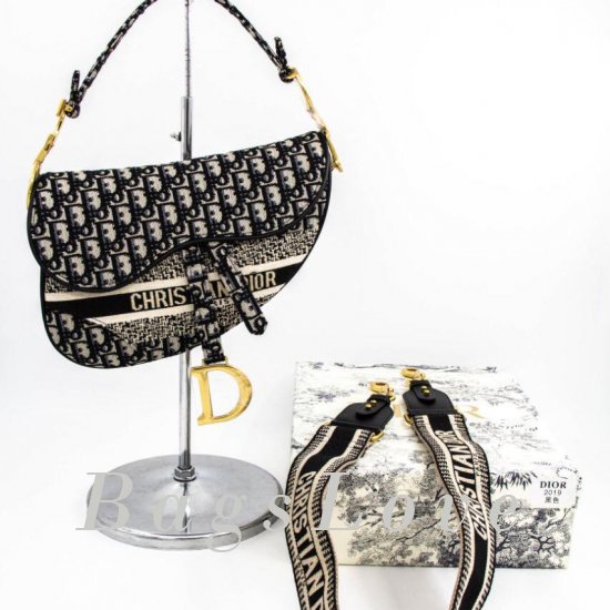 Женская сумка Christian Dior (Кристиан Диор) B105854