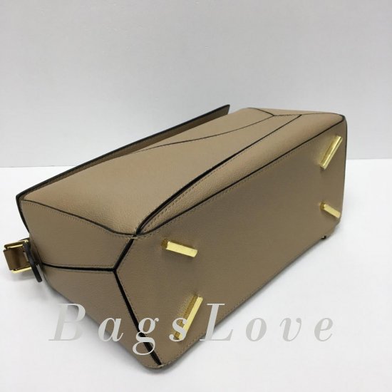 Женская сумка Loewe BЭ1105500