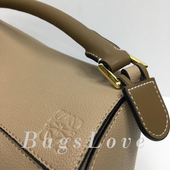 Женская сумка Loewe BЭ1105500